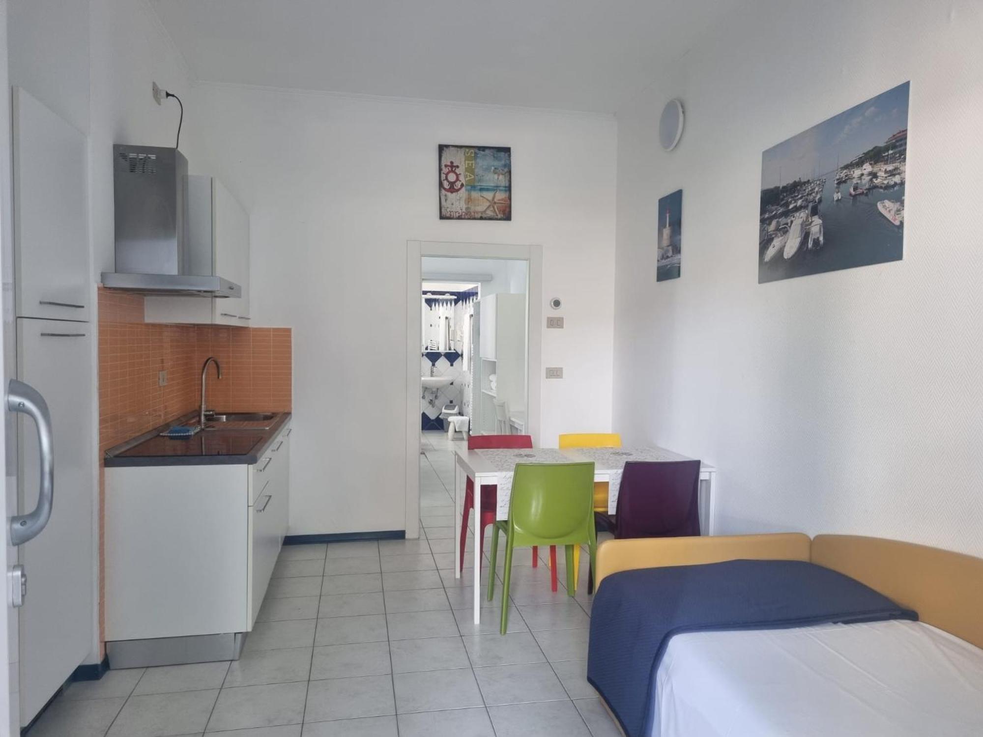 لينانو سابيادورو Appart-Hotel Holiday الغرفة الصورة